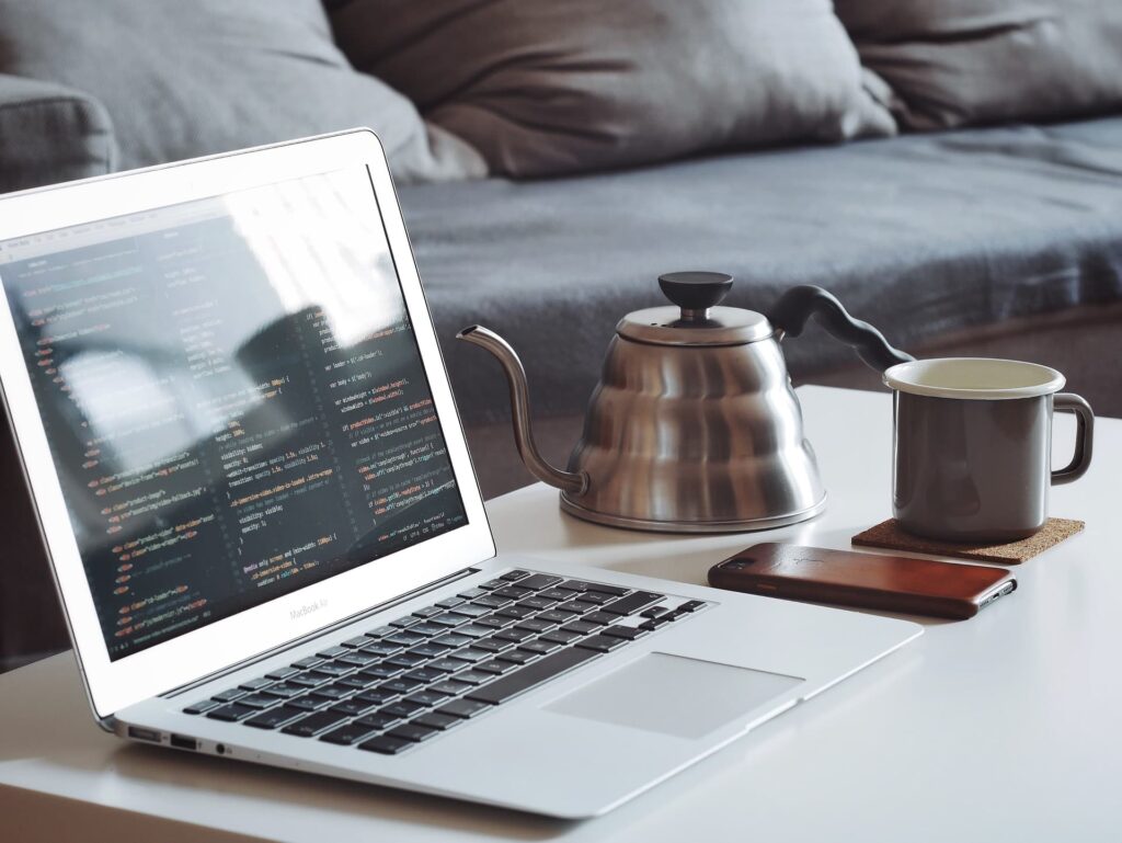 ТОП-12 лучших курсов по обучению frontend-разработчика
